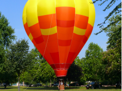 Hot air balloon flying lesson in Bucharest
